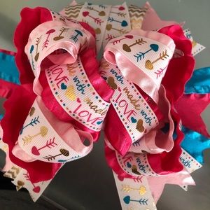 8in girls hair bow.